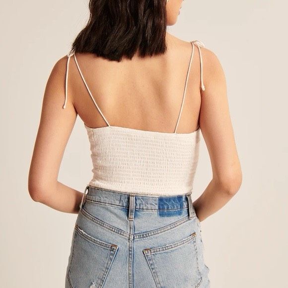✨Abercrombie & Fitch White Tie Strap V-Neck Sz Large Cami Top✨ - Picture 4 of 13